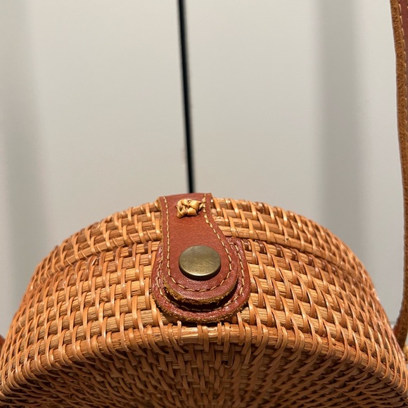 Boho Round Rattan Crossbody Bag – Summer Festival & Beach Vibes - Picture 2 of 4